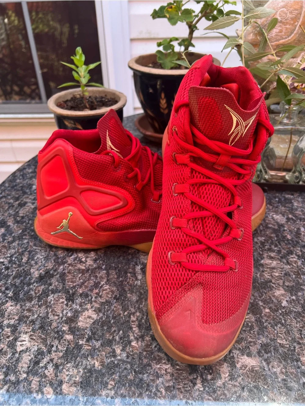 Nike Air Jordan Melo M12 Big Apple Mid Red & Gold - Mens 13